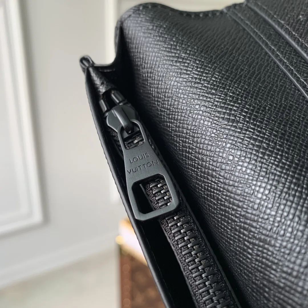 ルイヴィトン 黒 草間弥生コラボ財布 - 画像 (7)