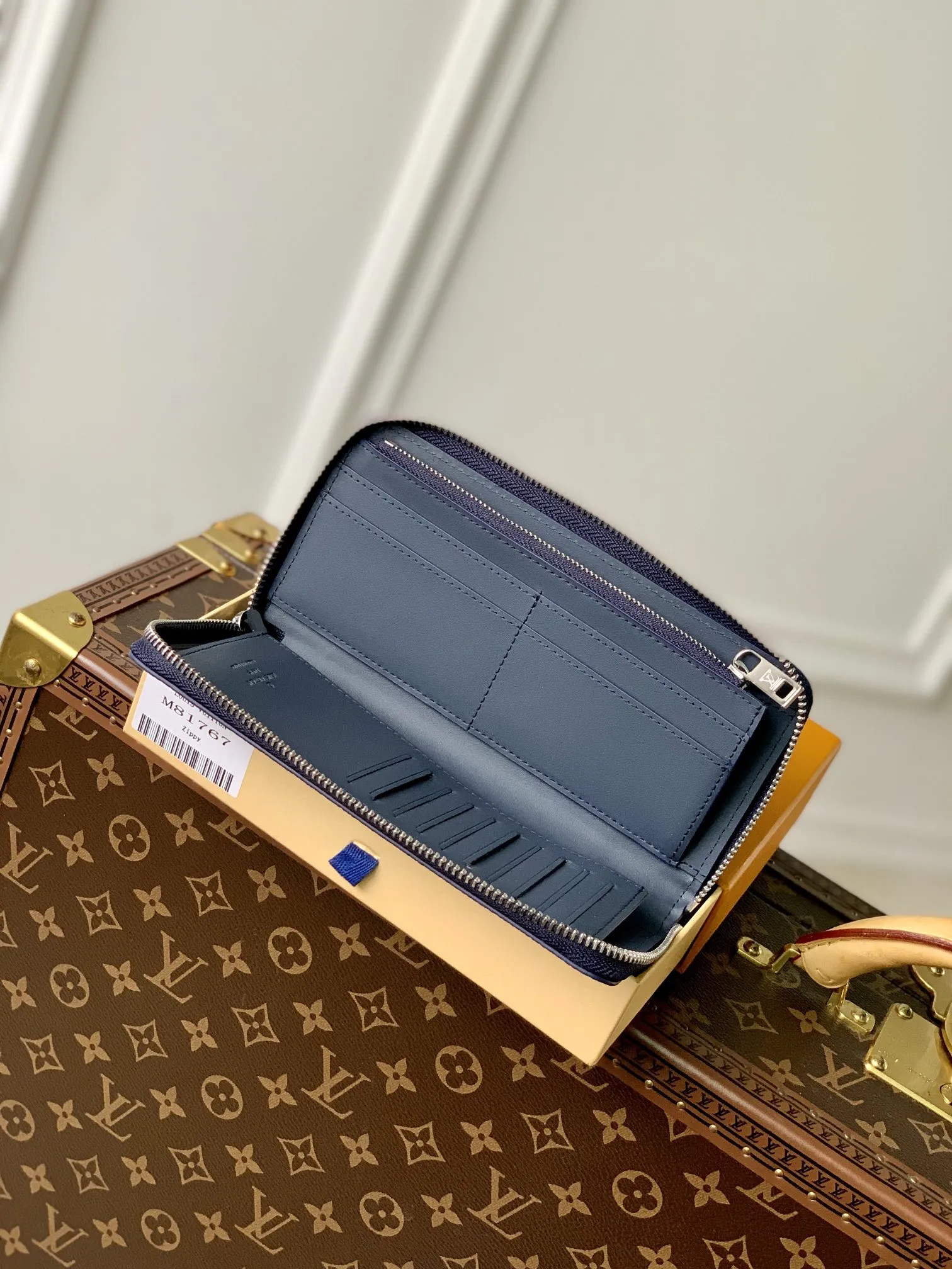 Louis Vuitton ブラック Zippy Wallet Vertical - 画像 (8)
