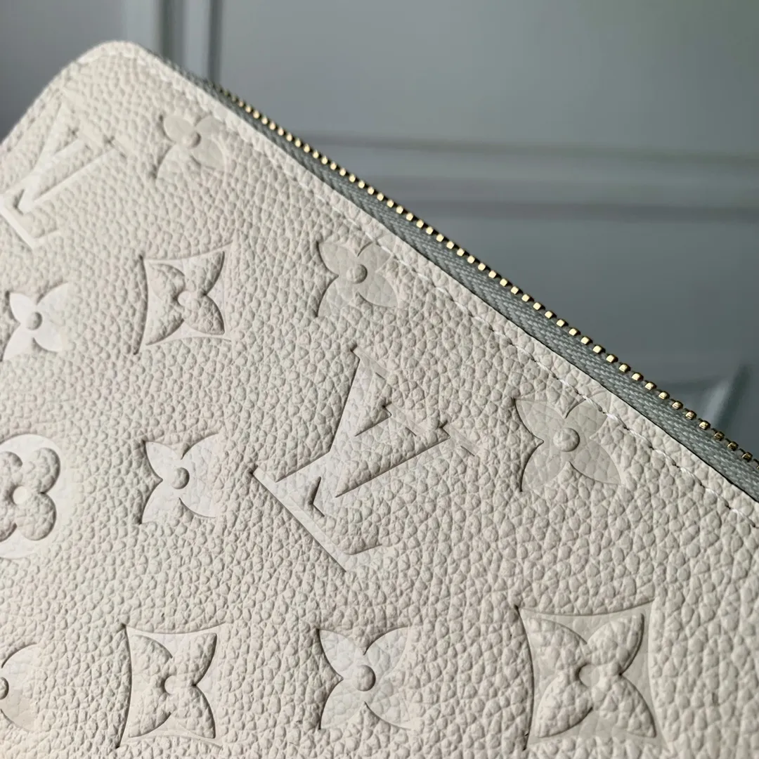 Louis Vuitton クリーム Zippy Wallet モノグラム - 画像 (8)