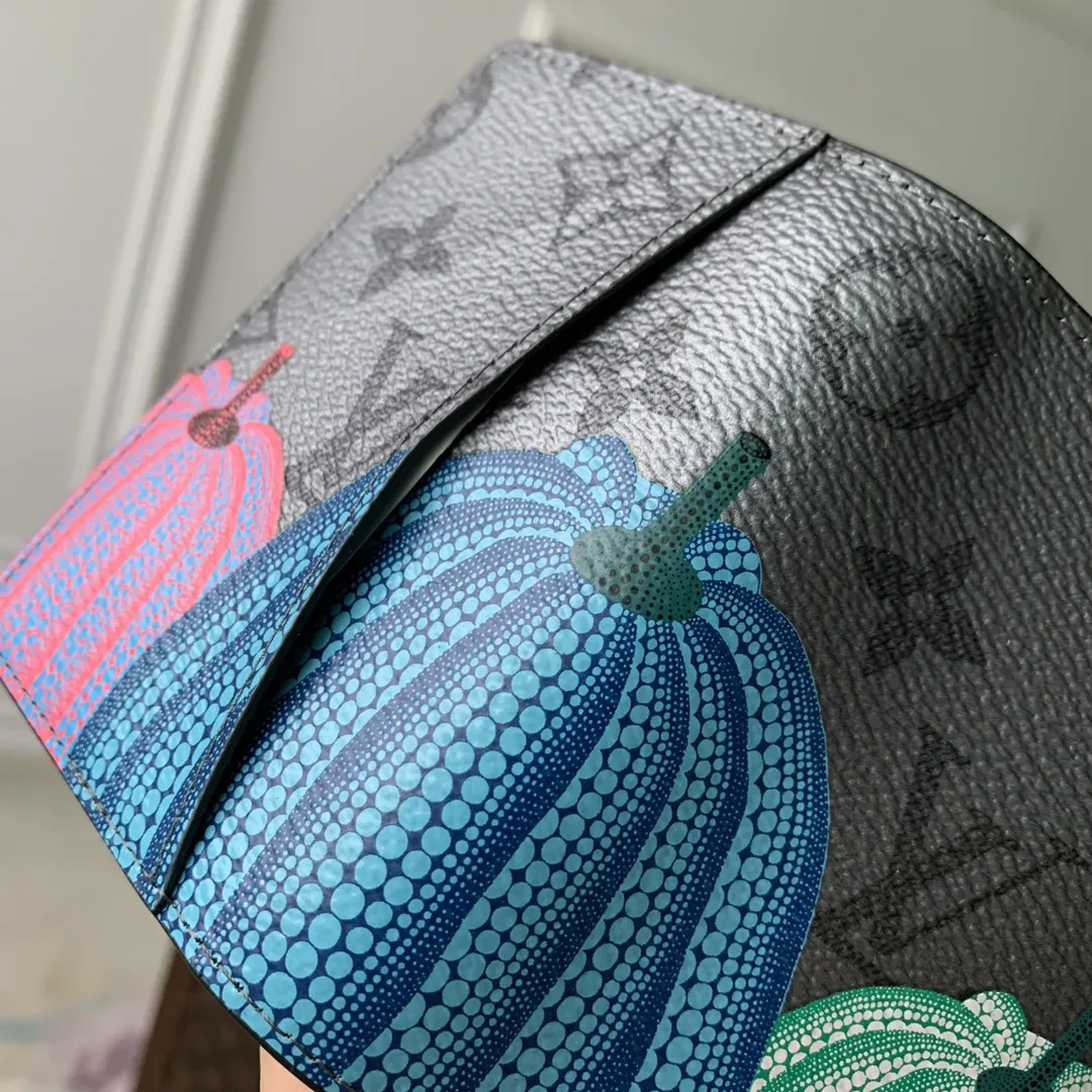 Louis Vuitton x Yayoi Kusama ポーチ グレー 南瓜柄 - 画像 (7)