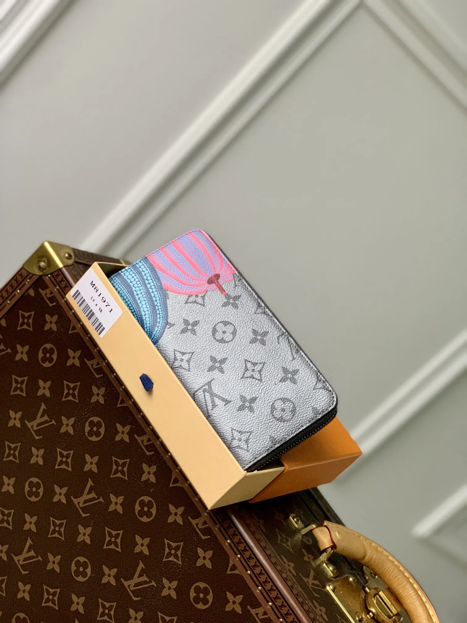 Louis Vuitton 青と緑の南瓜柄Zippy Wallet - 画像 (3)