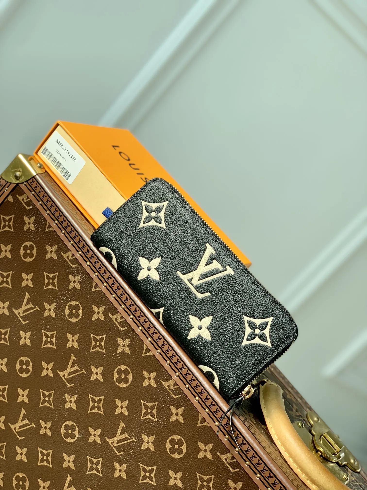 LOUIS VUITTON 黒 Monogram Clemence長財布