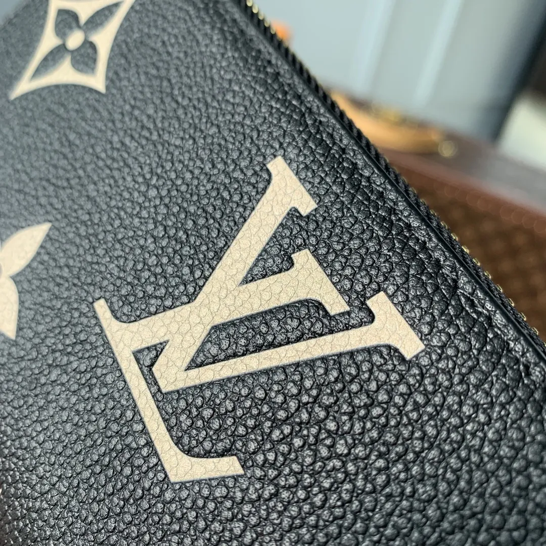 LOUIS VUITTON 黒 Monogram Clemence長財布 - 画像 (9)