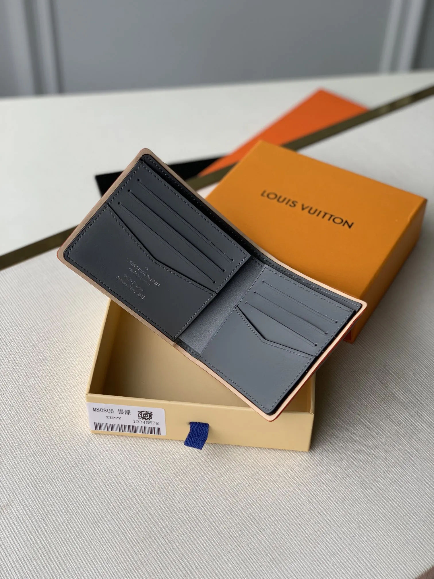 LOUIS VUITTON シルバー ミラースリム財布 - 画像 (4)