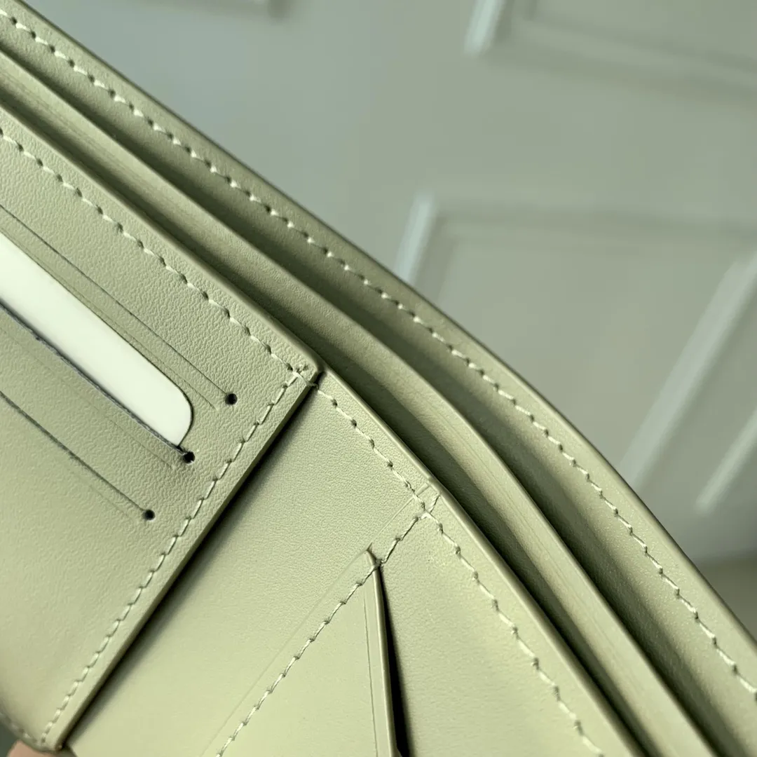 Louis Vuitton Portefeuil Multiple 緑色 コンパクト財布 - 画像 (6)