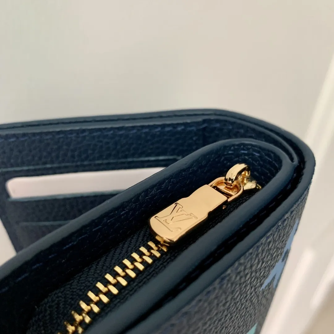 Louis Vuitton 青いCléa Wallet グラデーションスタイル - 画像 (7)
