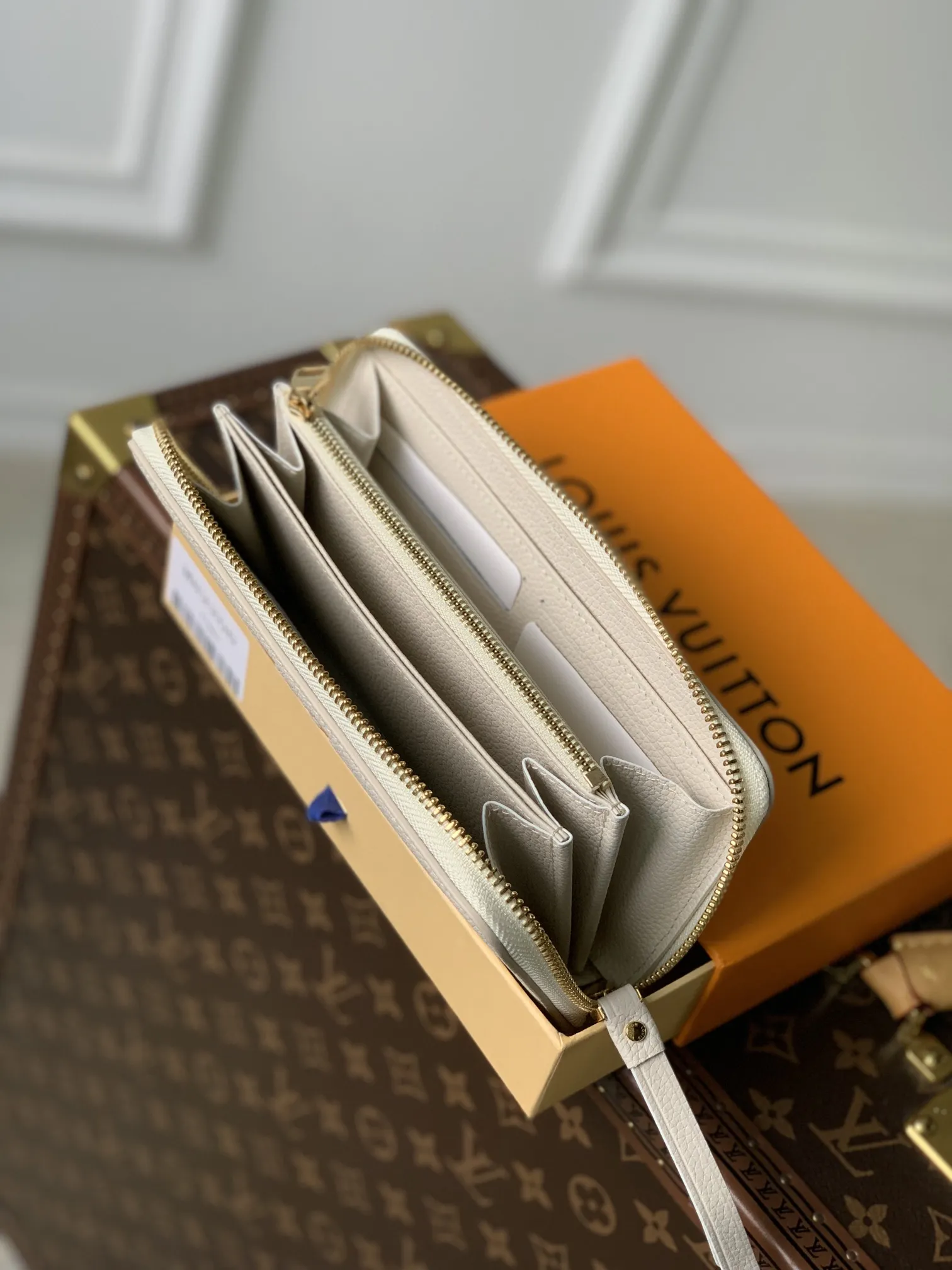 Louis Vuitton 白 Zippy Wallet グラデーション - 画像 (6)