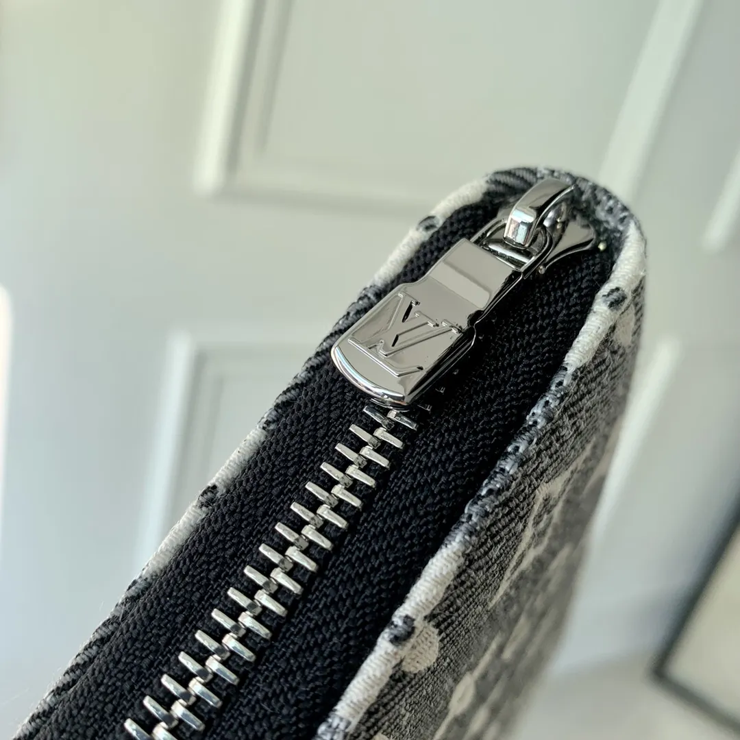 Louis Vuitton グレー Zippy 牛仔長財布 - 画像 (5)
