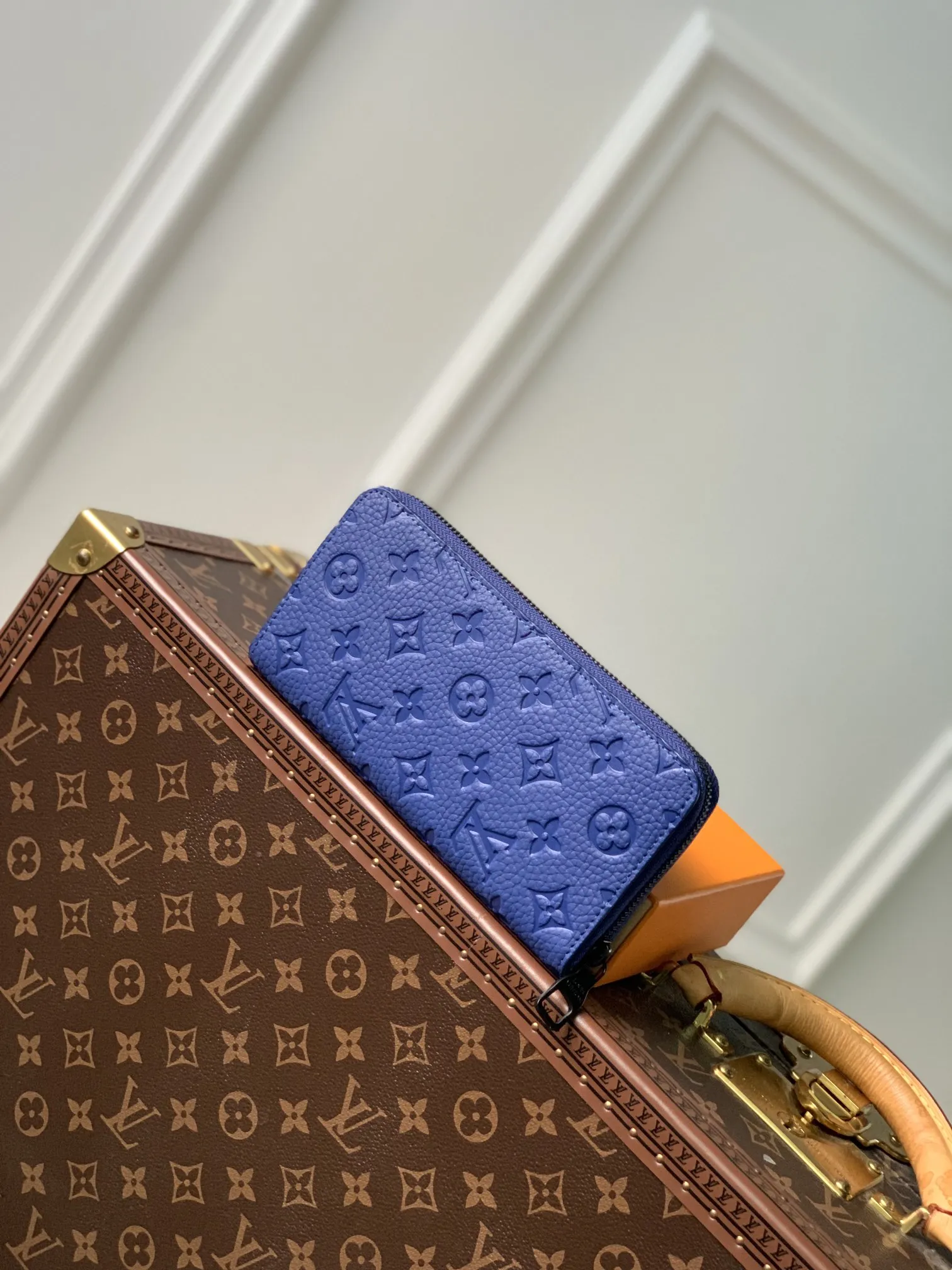Louis Vuitton ブルー Zippy Vertical 財布