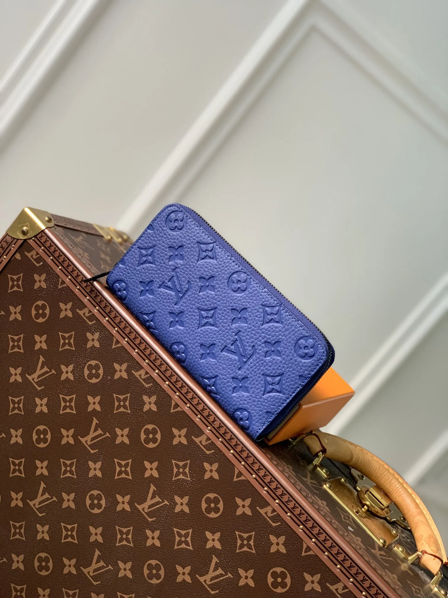 Louis Vuitton ブルー Zippy Vertical 財布 - 画像 (3)