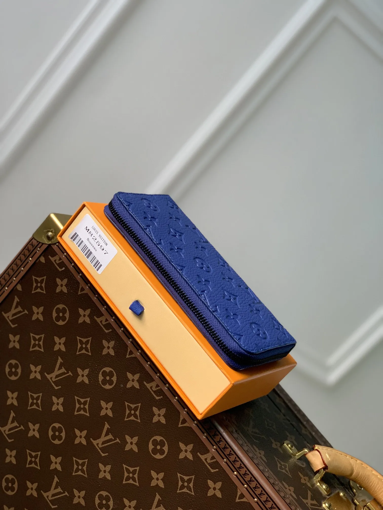 Louis Vuitton ブルー Zippy Vertical 財布 - 画像 (4)
