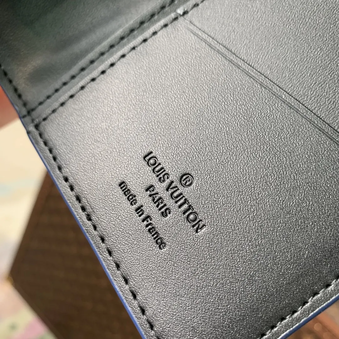 Louis Vuitton ブルー Brazza ウォレット Monogram - 画像 (5)