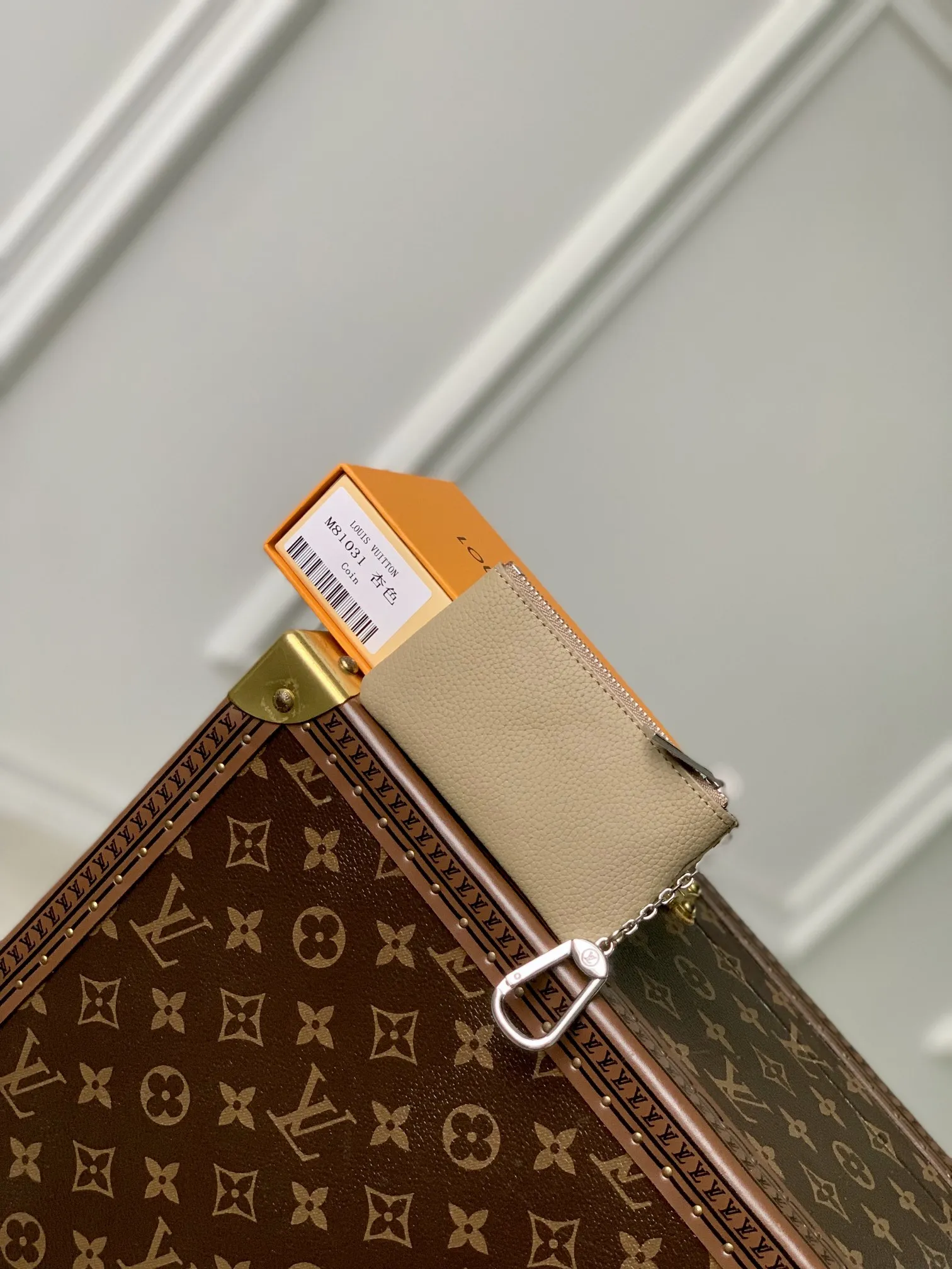 Louis Vuitton杏色キーポーチ小銭入れスタイル - 画像 (3)