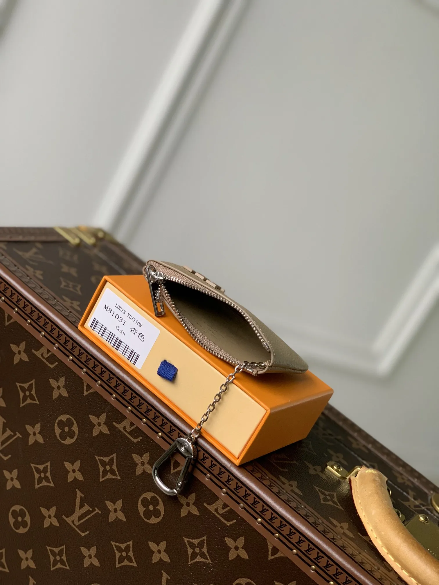 Louis Vuitton杏色キーポーチ小銭入れスタイル - 画像 (9)