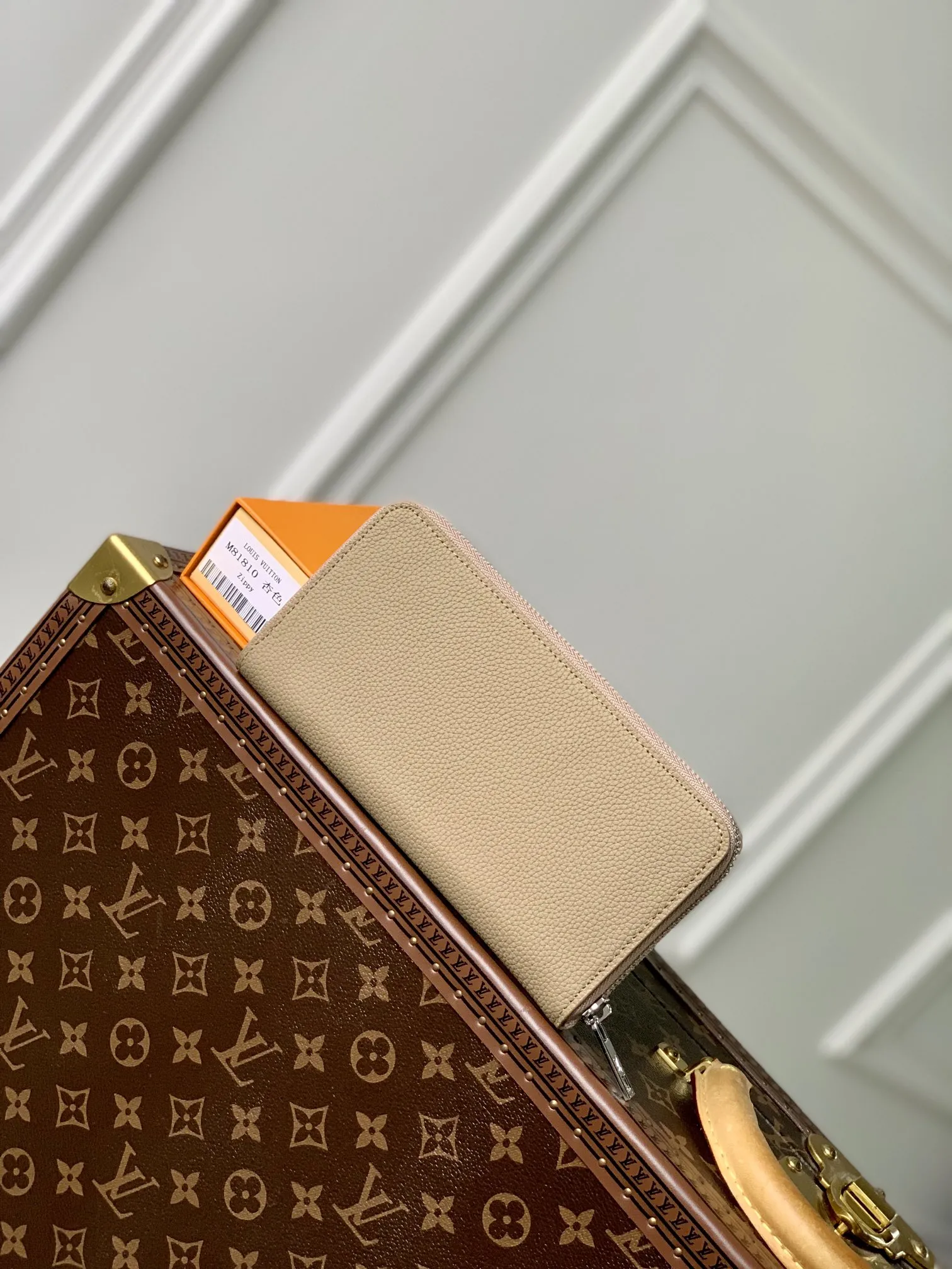 Louis Vuitton杏色Zippy Wallet Vertical - 画像 (4)