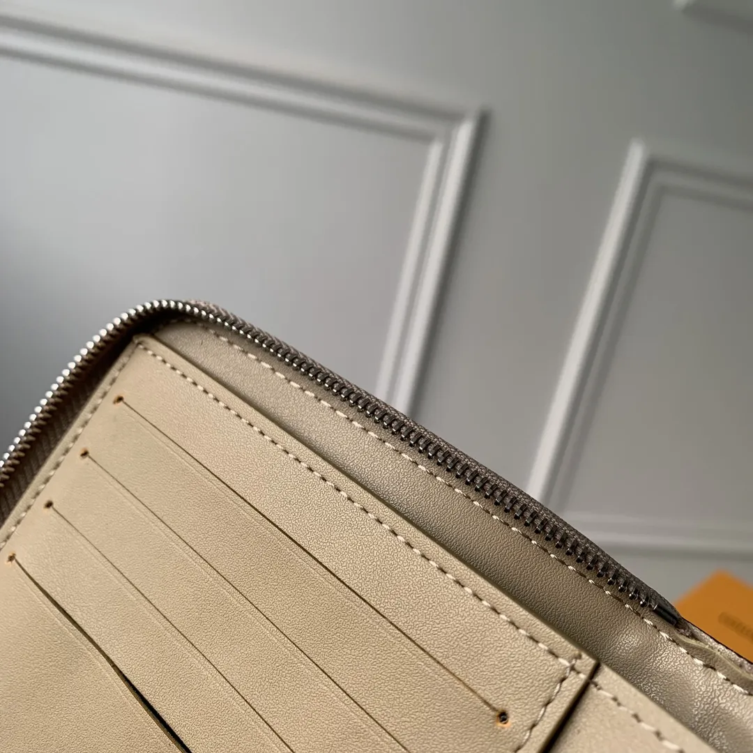 LOUIS VUITTON グレー Zippyコンパクトウォレット - 画像 (10)