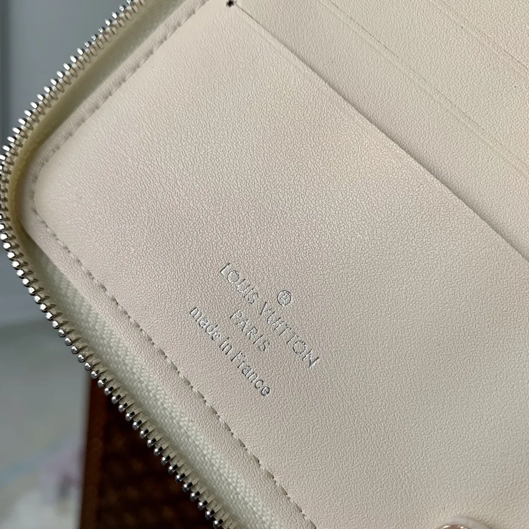 Louis Vuitton M81558 白 Zippyコンパクト財布 - 画像 (7)
