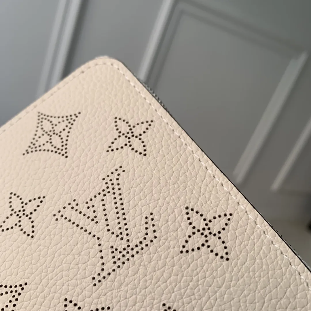 Louis Vuitton M81558 白 Zippyコンパクト財布 - 画像 (9)