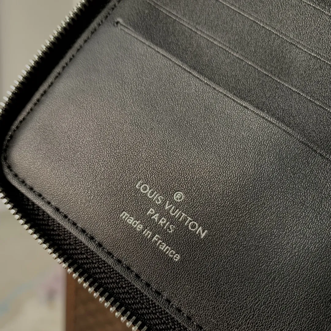 Louis Vuitton M81558 黒 Zippyコンパクト財布 - 画像 (8)
