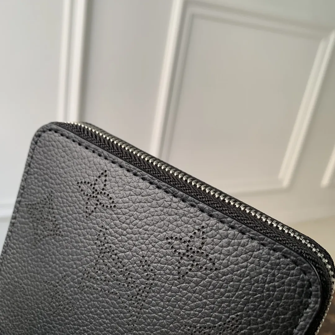 Louis Vuitton M81558 黒 Zippyコンパクト財布 - 画像 (9)