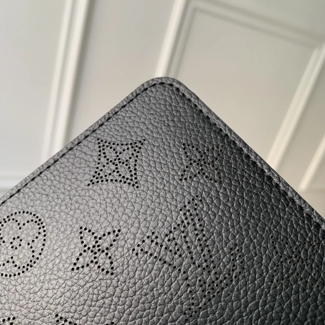 Louis Vuitton M81558 黒 Zippyコンパクト財布 - 画像 (10)