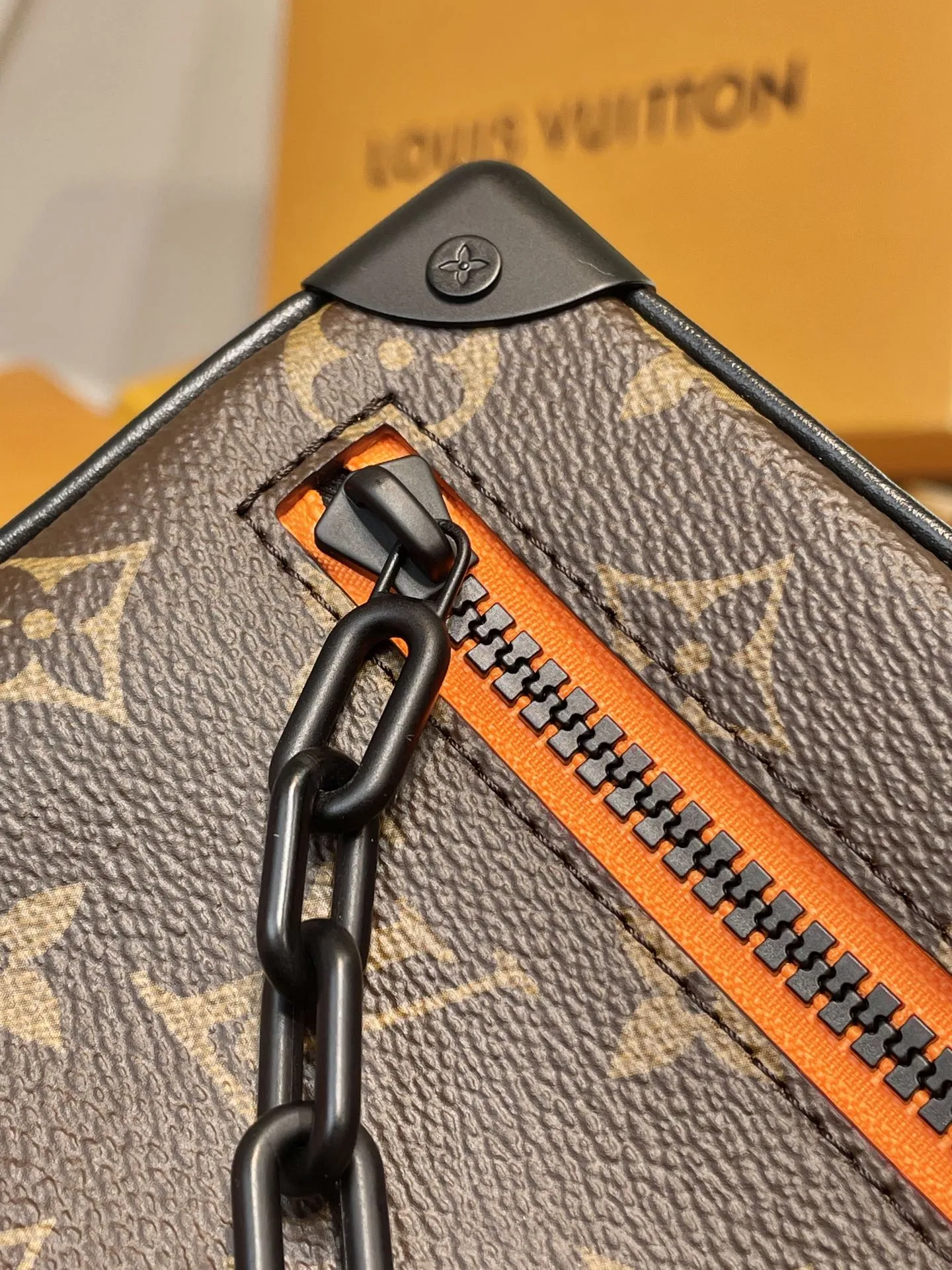 Louis Vuitton オレンジ Mini Soft Trunk ファニーパック - 画像 (7)