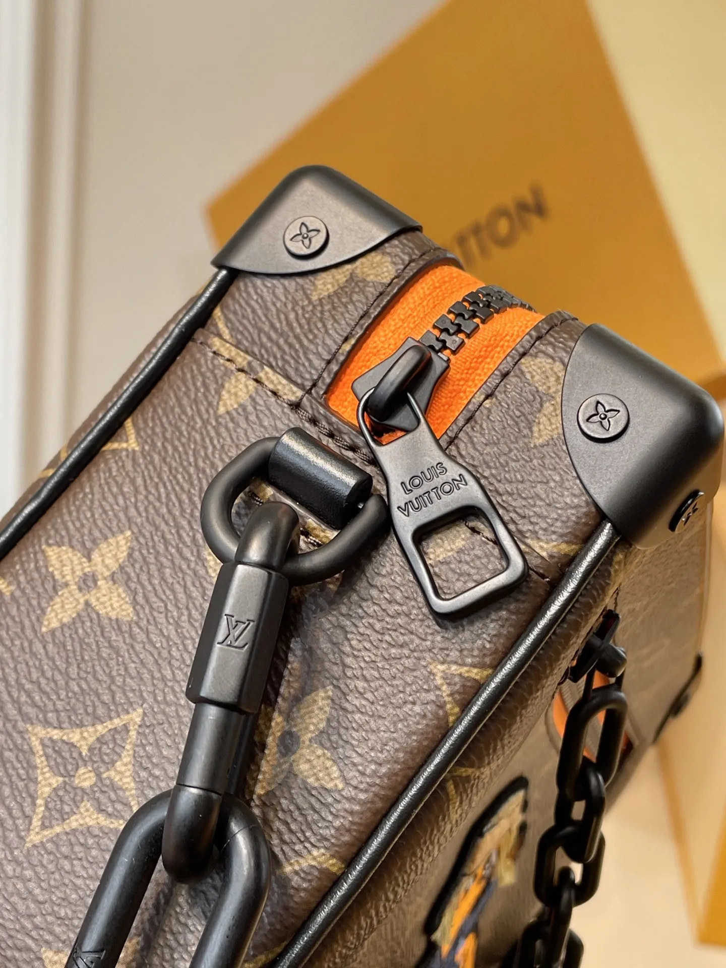 Louis Vuitton オレンジ Mini Soft Trunk ファニーパック - 画像 (8)