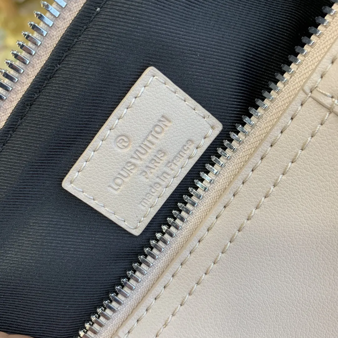 Louis Vuitton ホワイト City Keepall ファニーパック - 画像 (9)