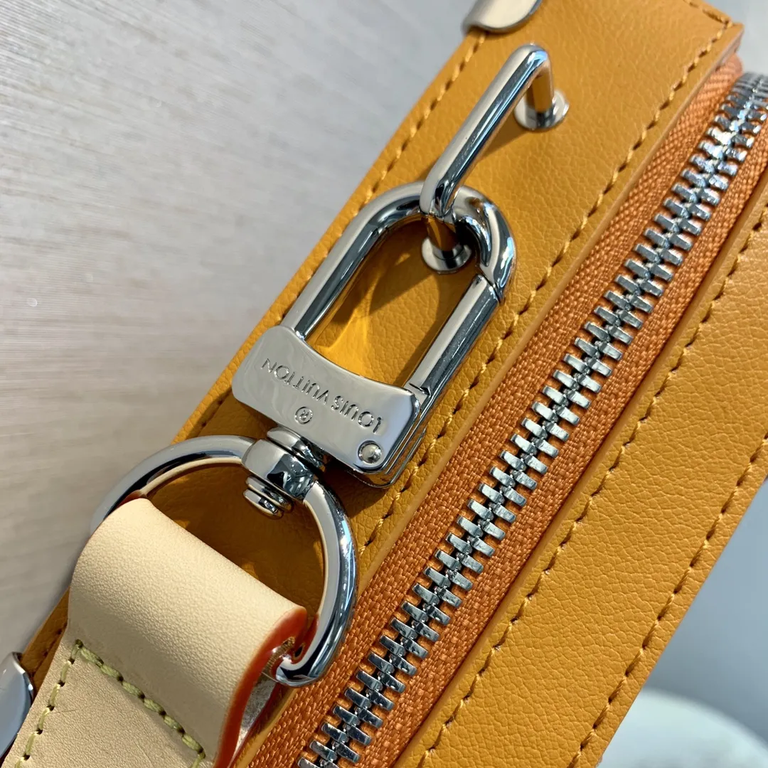 Louis Vuitton オレンジ シルクプリント ファニーパック - 画像 (6)