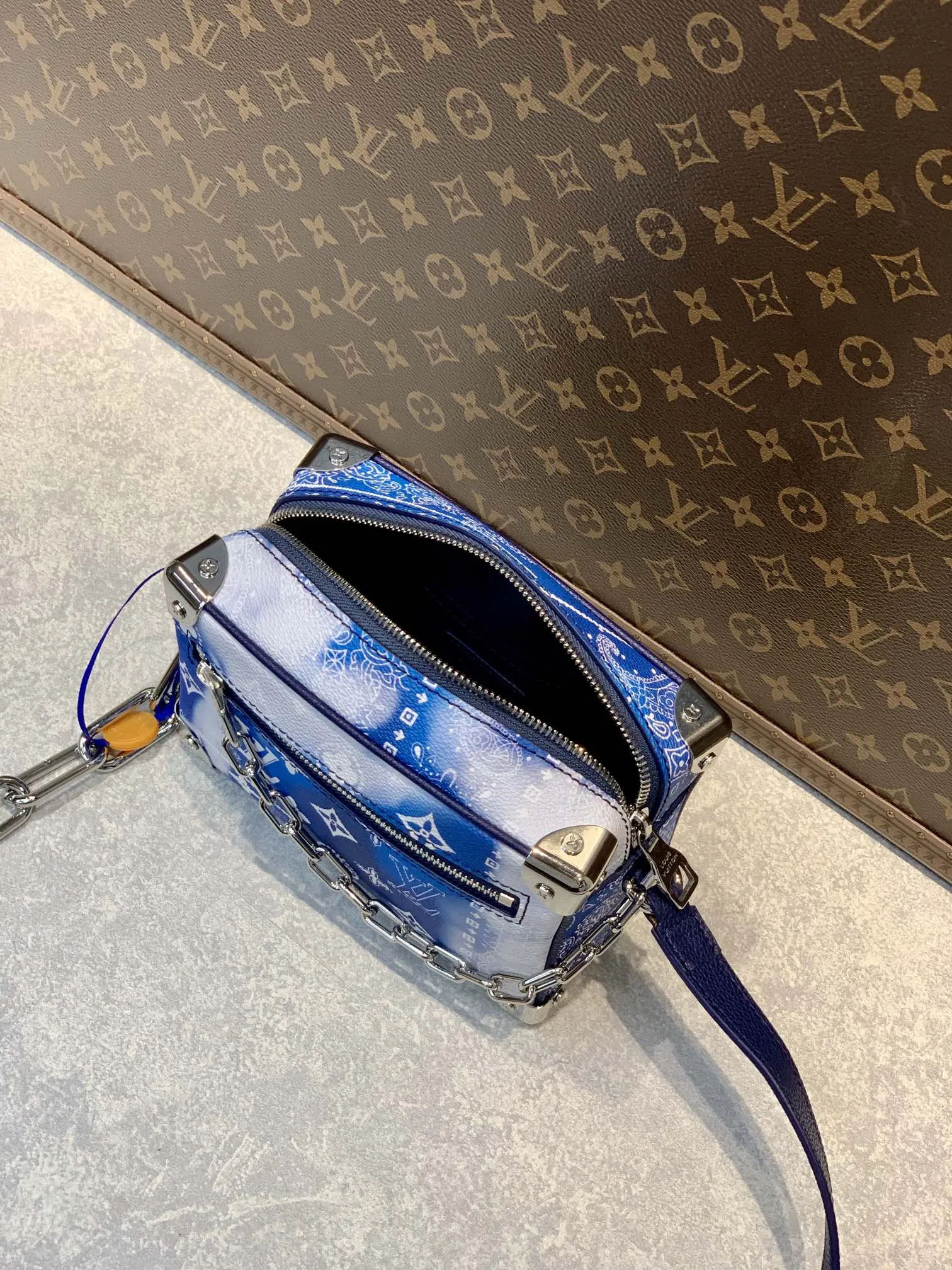 Louis Vuitton ブルー Mini Soft Trunk ファニーパック - 画像 (9)