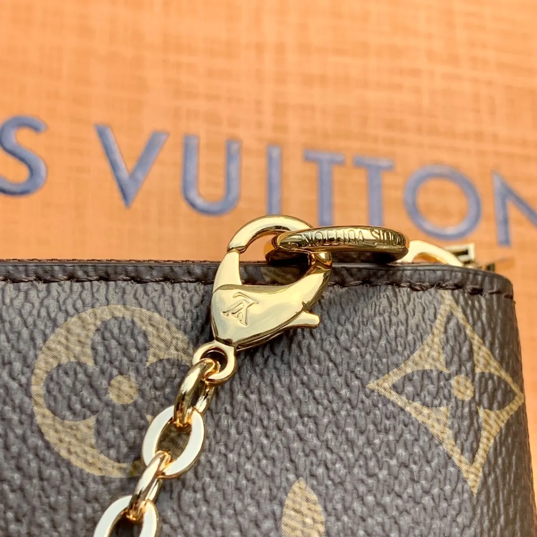 LOUIS VUITTON 黄色 ファニーパック TRUNK VERTICAL - 画像 (8)