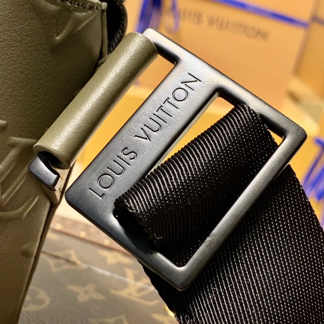 LOUIS VUITTON 緑色 Trunk ファニーパック - 画像 (6)