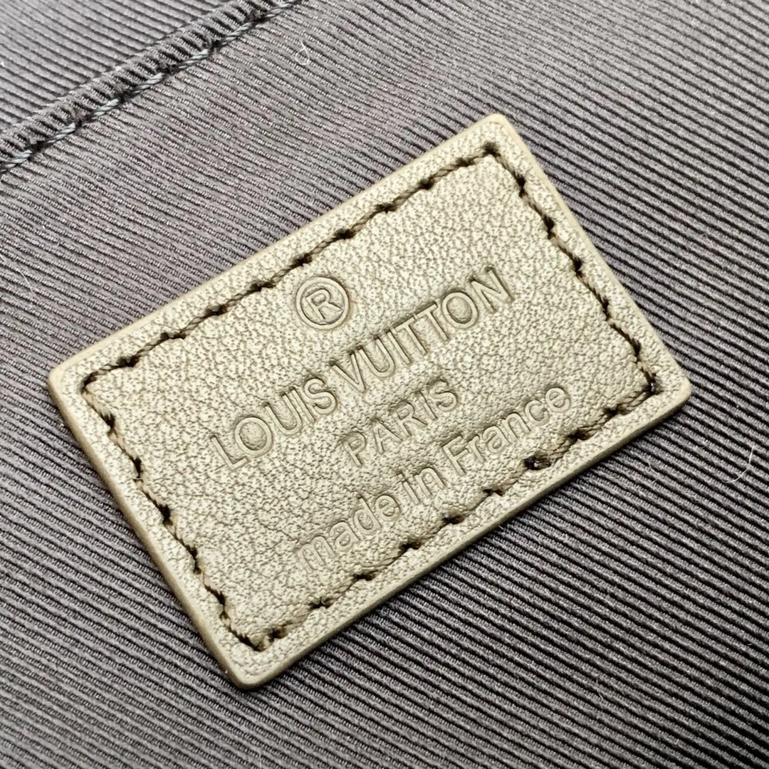 LOUIS VUITTON 緑色 Trunk ファニーパック - 画像 (8)