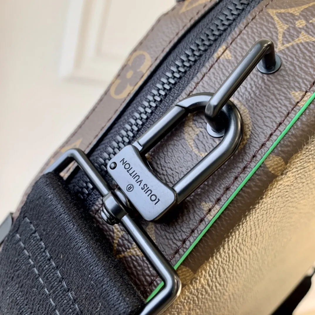 Louis Vuitton 緑色 ファニーパック スタイル - 画像 (9)