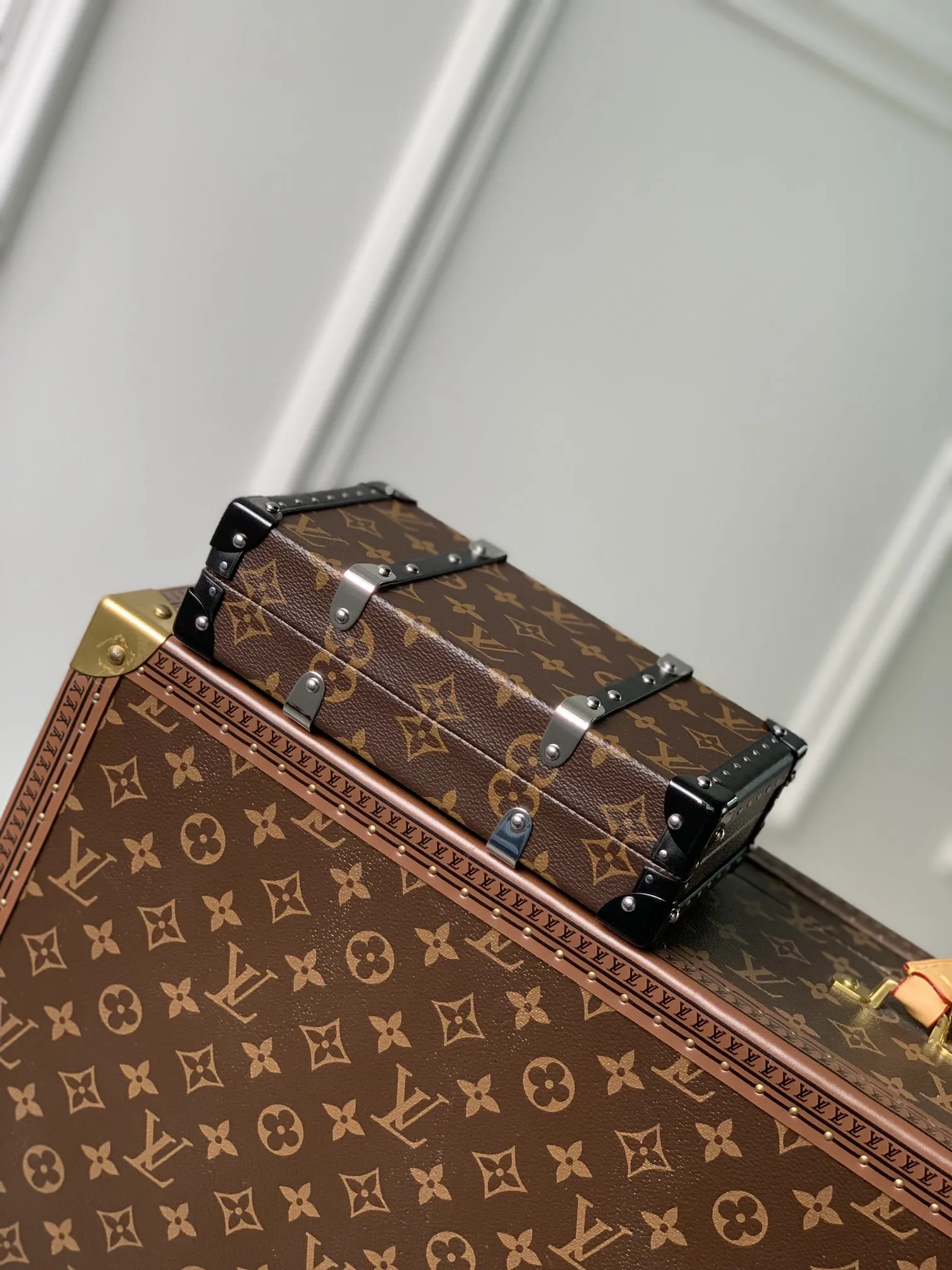 LOUIS VUITTON 茶色 Wallet Trunk ファニーパック - 画像 (5)