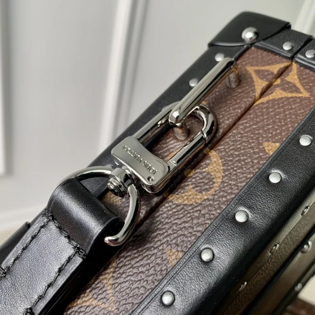 LOUIS VUITTON 茶色 Wallet Trunk ファニーパック - 画像 (7)