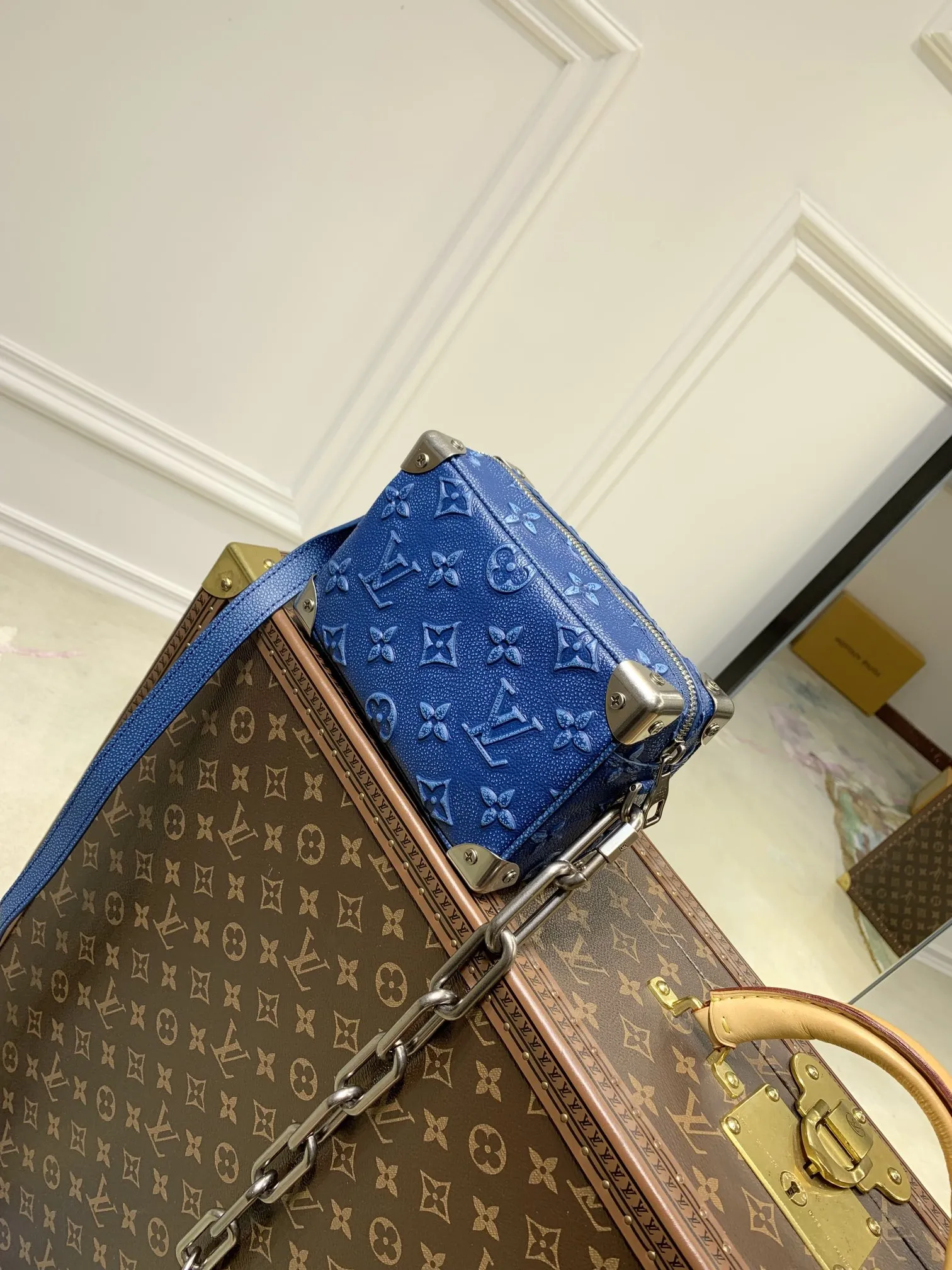 Louis Vuitton ブルー Mini Soft Trunk ファニーパック - 画像 (3)