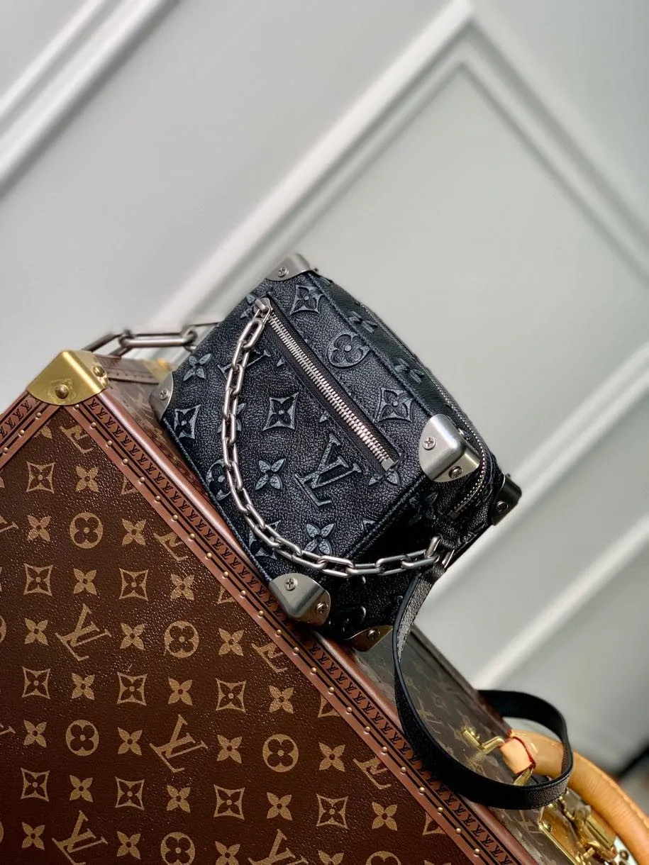 Louis Vuitton ブラック Mini Soft Trunk ファニーパック - 画像 (10)