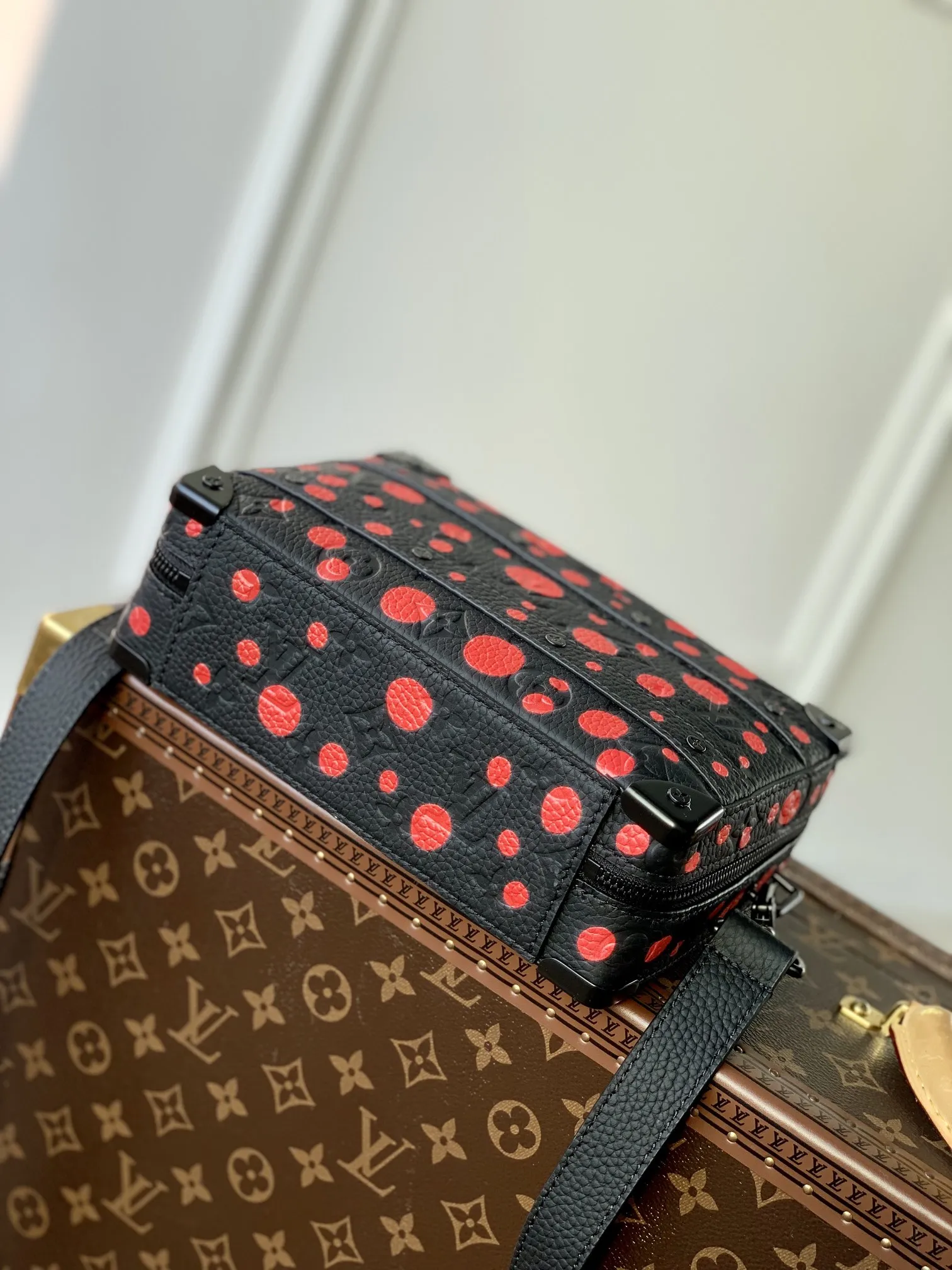 Louis Vuitton ハンドルソフトトランク レッドドット ボックス型 - 画像 (5)
