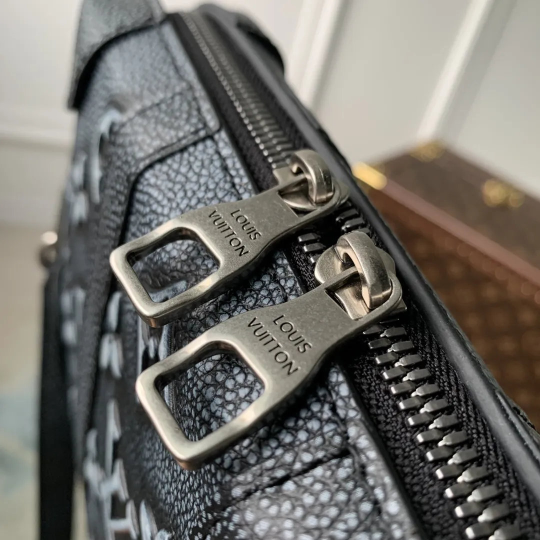 Louis Vuitton Mini Soft Trunk ブラック ファニーパック - 画像 (7)