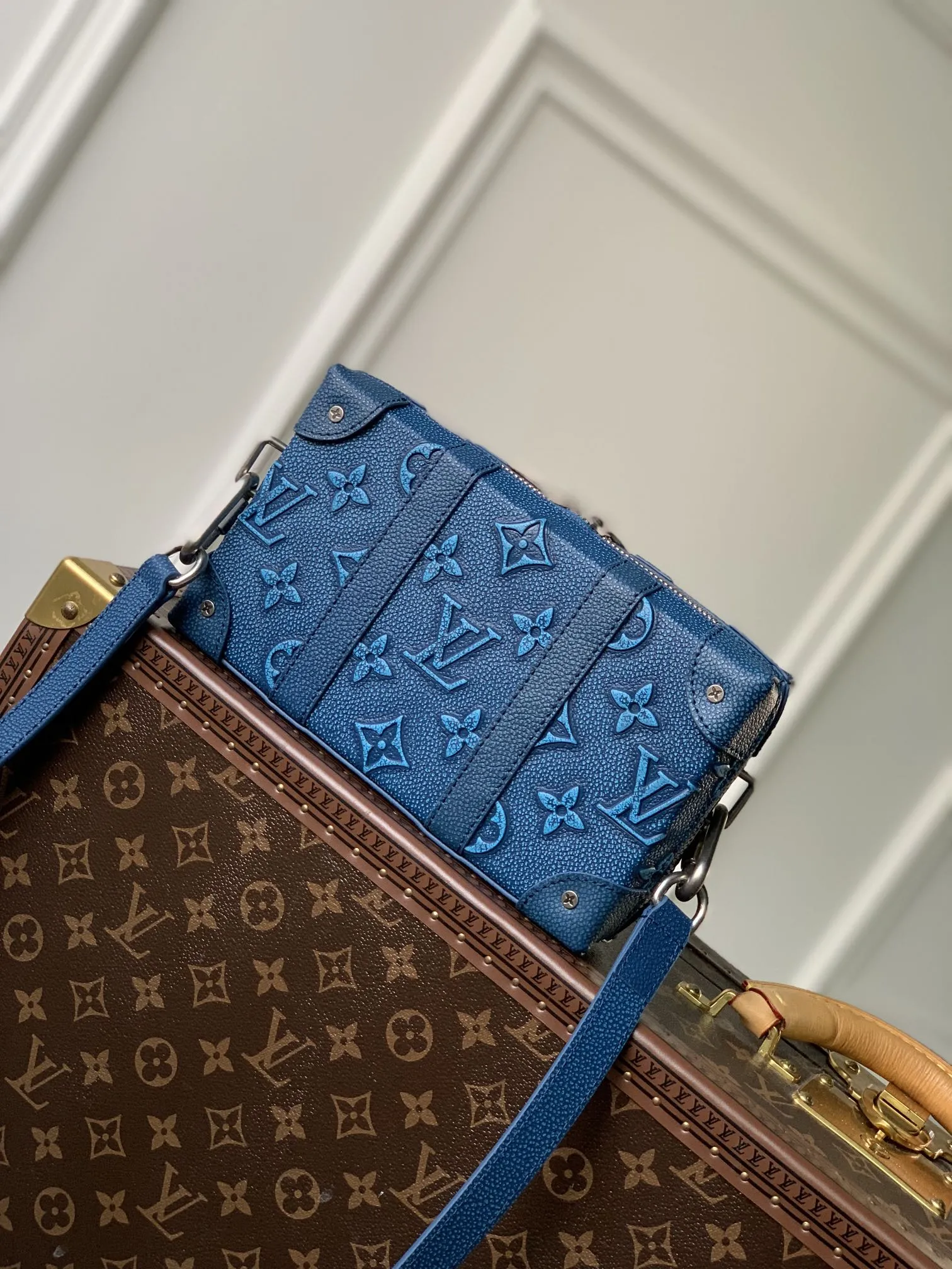 Louis Vuitton ブルーソフトトランクファニーパック - 画像 (3)