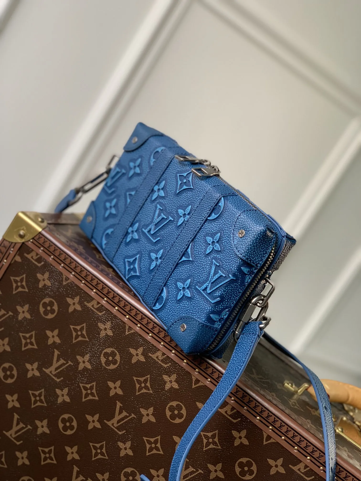 Louis Vuitton ブルーソフトトランクファニーパック - 画像 (4)