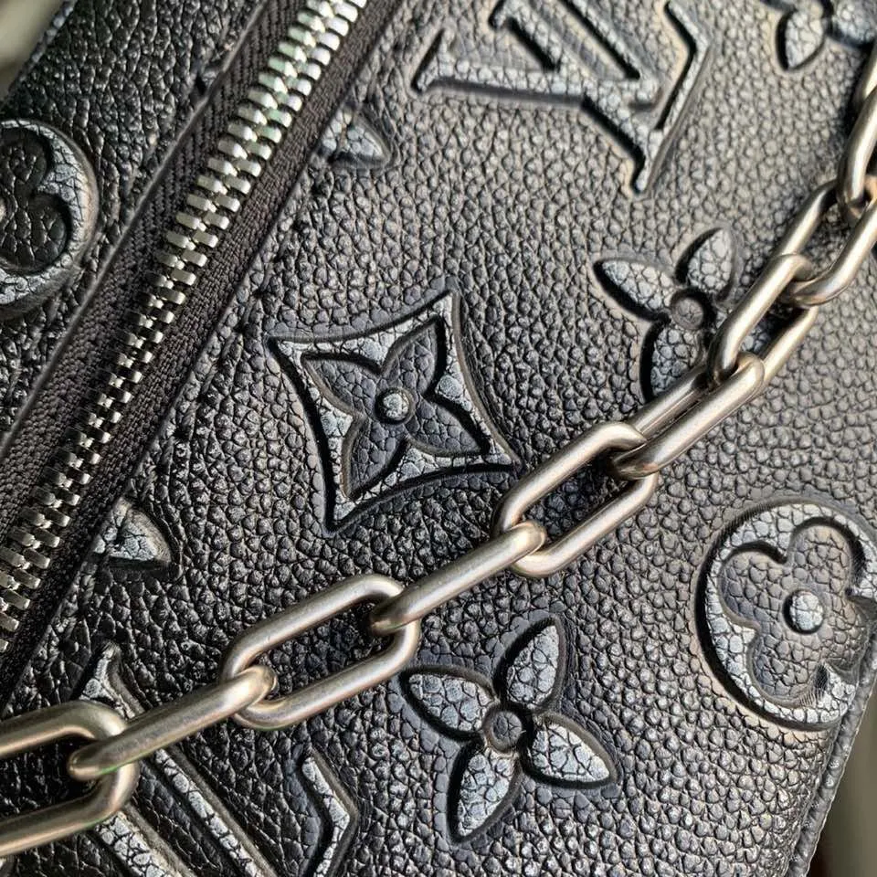 Louis Vuitton ブラック Mini Soft Trunk ファニーパック - 画像 (8)