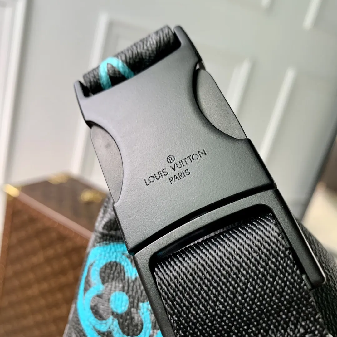 Louis Vuitton ブルー ファニーパック Monogram Eclipse - 画像 (7)