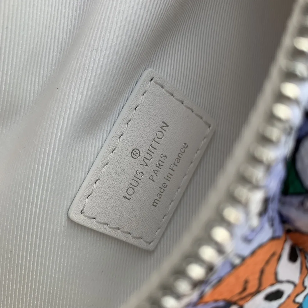 LOUIS VUITTON ダミエグラファイト ファニーパック 白花 - 画像 (9)