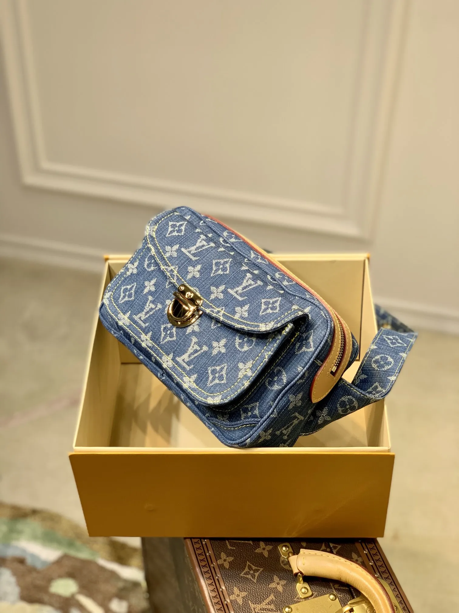 Louis Vuitton ブルー デニム ファニーパック