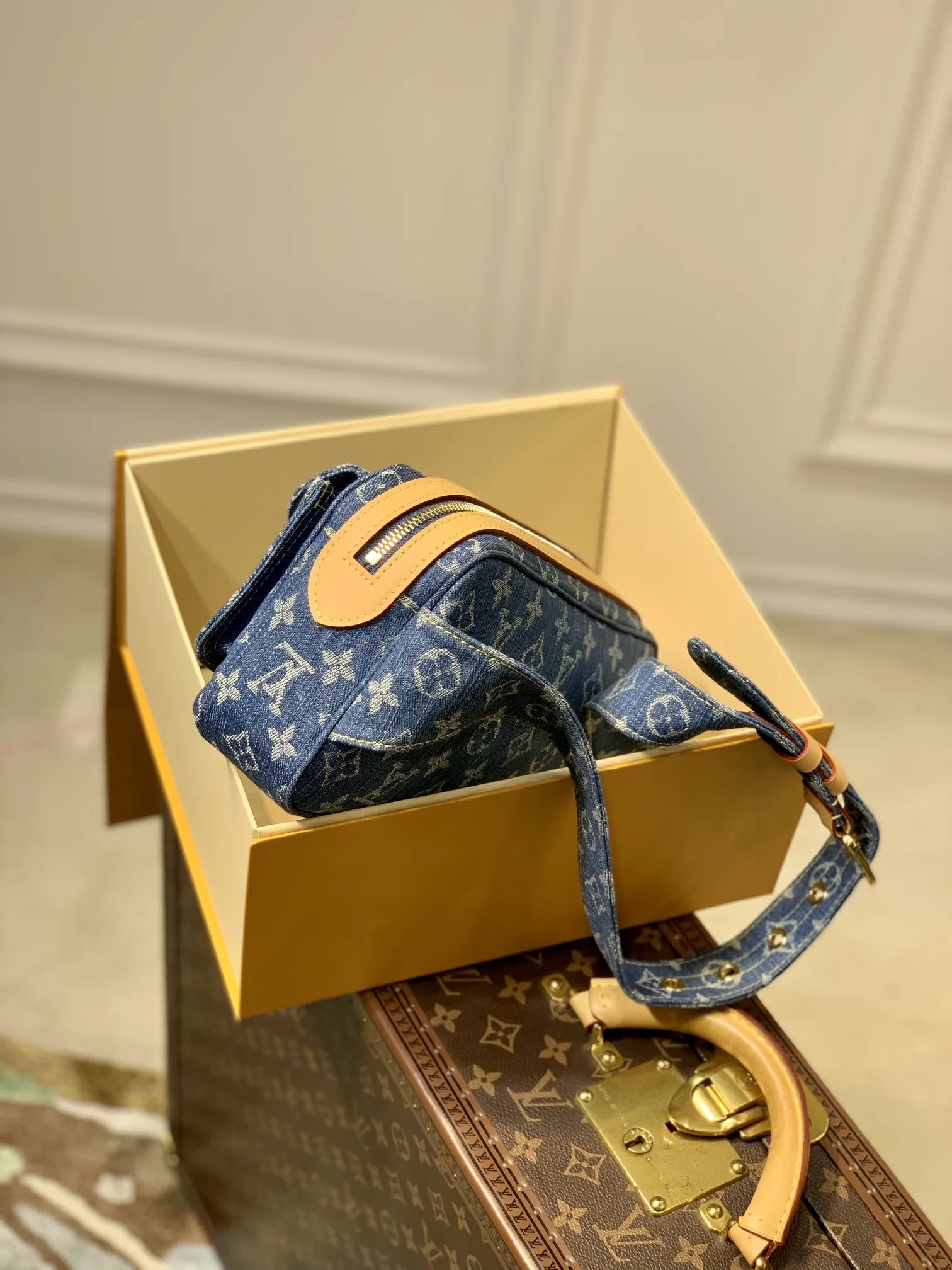 Louis Vuitton ブルー デニム ファニーパック - 画像 (4)