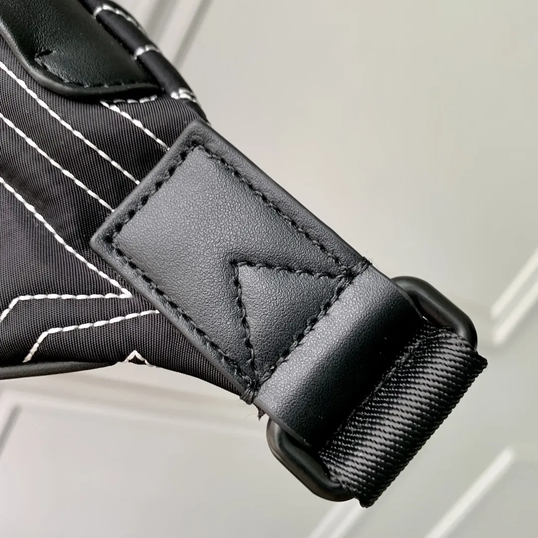 ルイヴィトン ブラック ファニーパック 2022冬季 - 画像 (8)