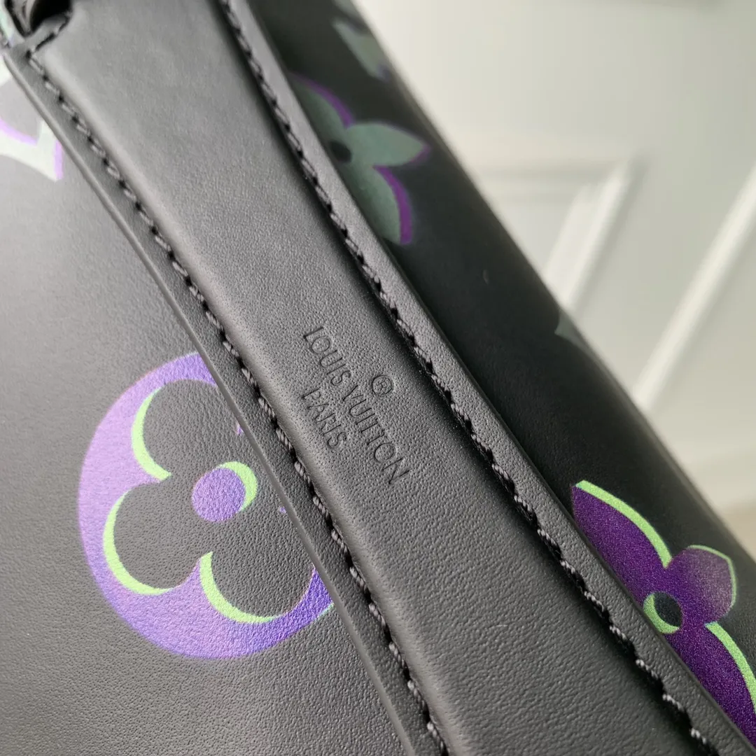 Louis Vuitton コメット ファニーパック ブラック モノグラム - 画像 (7)