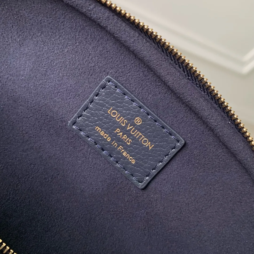 LOUIS VUITTON ネイビー ファニーパック M46917 - 画像 (9)